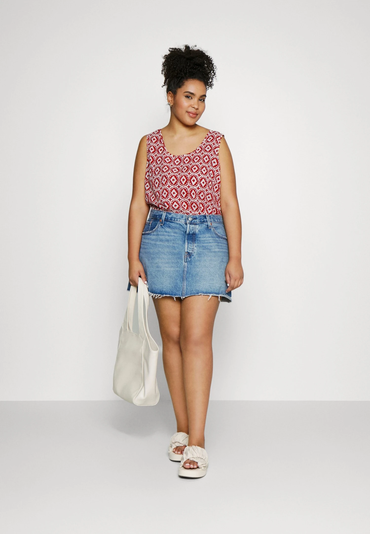 ONLY CARMAKOMA Carluxoda - Blouse 2 ONLY CARMAKOMA Carluxoda - Blouse - Image 2