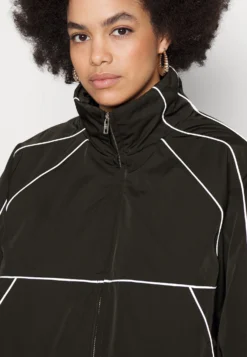 WEEKDAY Cody Tracksuit Jacket - Bomber Jacket - Black -Esprid Shop b43d8f7dea944fd0af1520d644275afd scaled