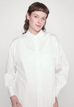 Calvin Klein Relaxed Shirt - Button-Down Blouse 9 Calvin Klein Relaxed Shirt - Button-Down Blouse -Esprid Shop b66fc49700984dc1a110ea8f69036544 scaled