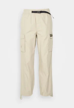 Napapijri Earth Solid - Cargo Trousers -Esprid Shop b745856e313446e2b75431ffcbd8ef7e scaled