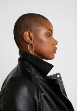 Selected Femme Slfkatie Noos B - Leather Jacket - Black -Esprid Shop b7d41ce00ae746baa05e12af35235591 scaled