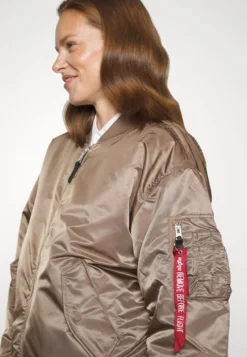 Alpha Industries Core - Bomber Jacket - Taupe -Esprid Shop b962a4953eda4e8c921dfd33c844165e scaled