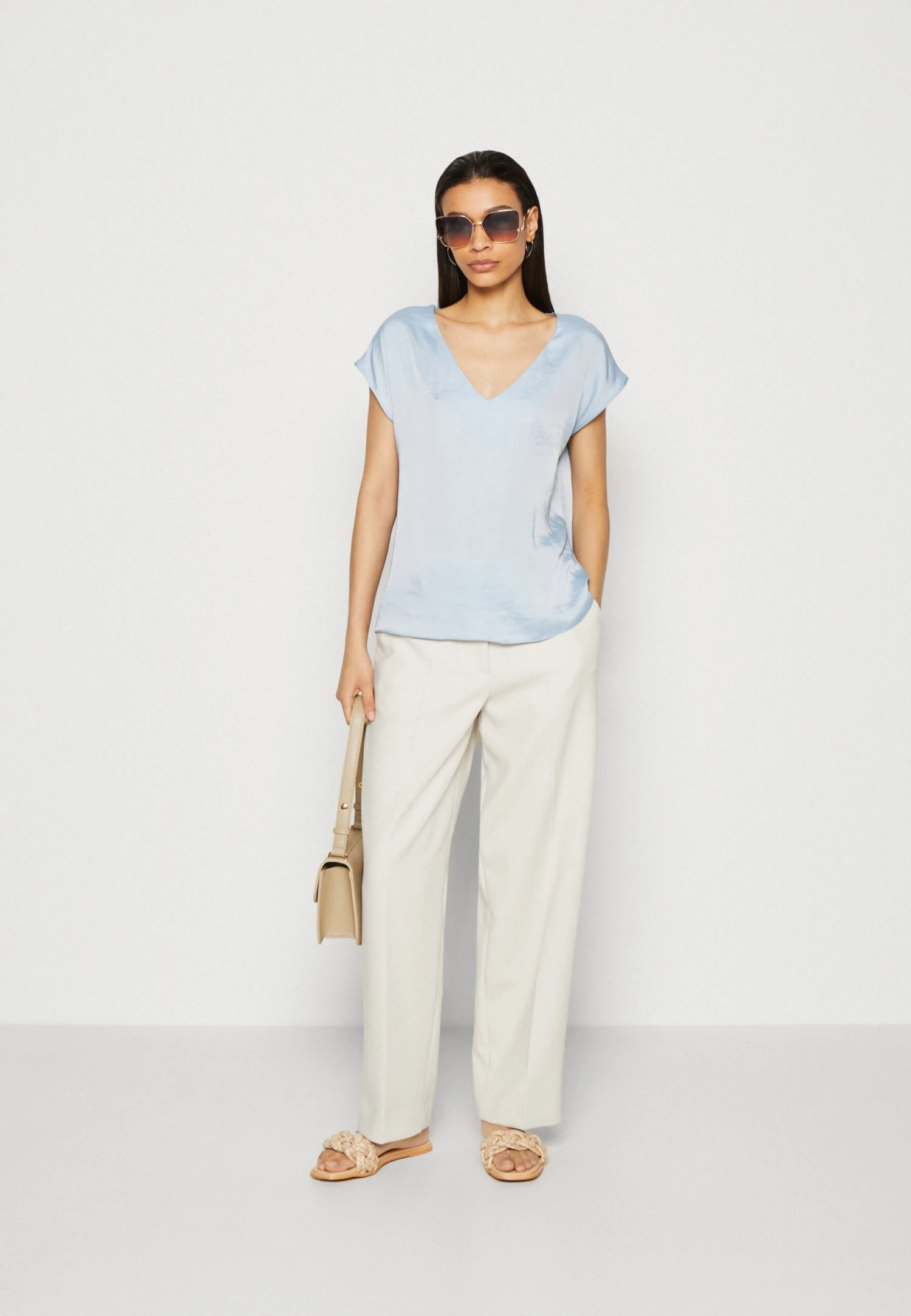 Anna Field Basic T-Shirt - Light Blue 2 Anna Field Basic T-Shirt - Light Blue - Image 2