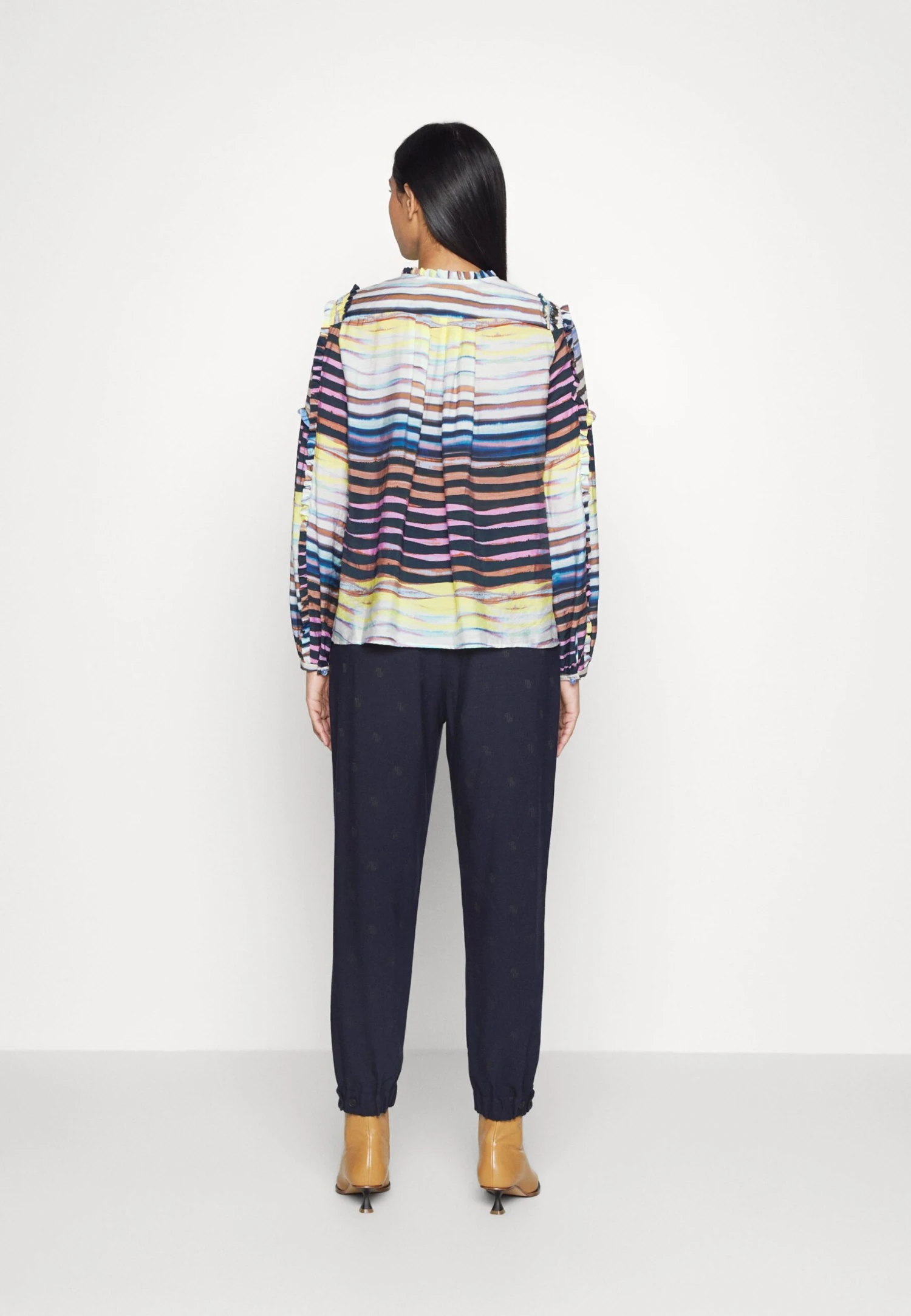 MUNTHE Dorset - Blouse - Rose 4 MUNTHE Dorset - Blouse - Rose - Image 4