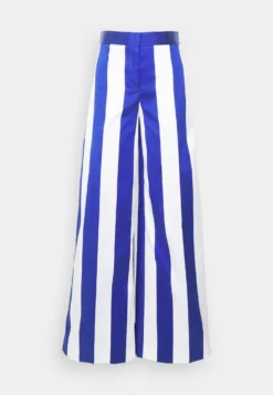 MOSCHINO Nautical Group - Trousers - Fantasy Light Blue -Esprid Shop c3ca99867cdb43d09c997e41c40f123b scaled