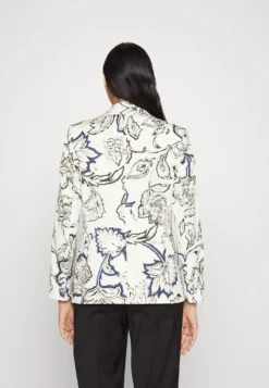 Marella Elenice - Blazer - Panna 8 Marella Elenice - Blazer - Panna -Esprid Shop c938ac60c18446569ec223ba379064e6 scaled