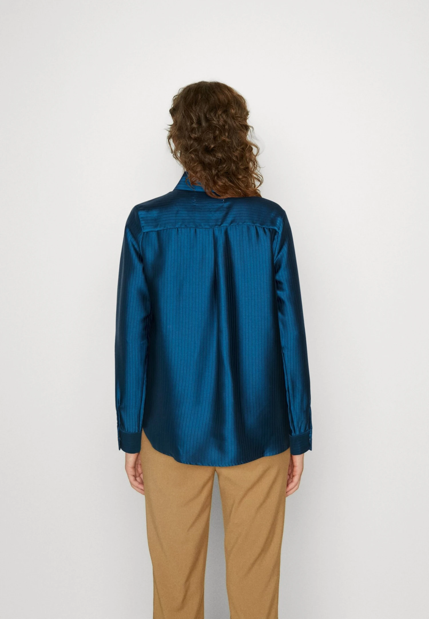 Didun - Button-Down Blouse 3 Didun - Button-Down Blouse - Image 3