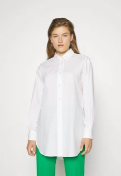 Boss Bacora - Shirt - Weiß -Esprid Shop d9104cf988e9493581ed8f714d3f6943 scaled