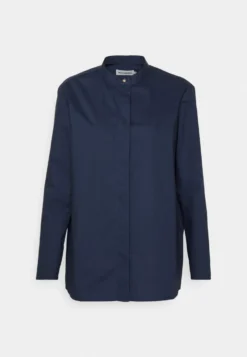 Marimekko Galsa Solid - Blouse - Dark Blue -Esprid Shop dc31eaf632a840aabc4acf66efa9a2a5 scaled