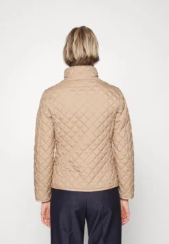 Max Mara Leisure Zena - Down Jacket - Cammello -Esprid Shop dcedb8eaf038471f9197b4f98774819d scaled