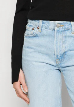 Calvin Klein Sweater - Jumper - Black -Esprid Shop dd149f4665ea49e48838d7ab5aa31767 scaled