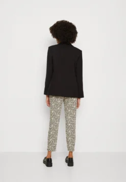 Object Objlisa - Blazer - Black -Esprid Shop dee063c0611f440b8df3b87f30bc7e2f scaled