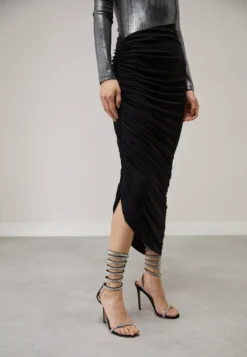 Norma Kamali Diana Long Skirt - Pencil Skirt - Black -Esprid Shop e089ff954f2447df892c3bd08e660d68 scaled