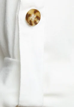 Vero Moda Tall Vmbumpy Shirt New- Button-Down Blouse - Snow White -Esprid Shop e409bdadde954cf191ab5d33a058014c scaled