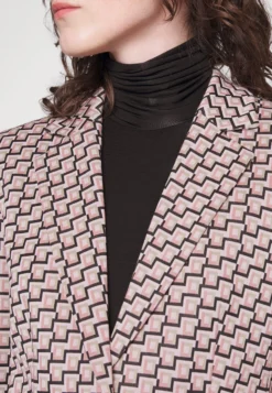 Hugo Amatas - Blazer -Esprid Shop eb8ce081154847ec8c3fe712829d9343 scaled