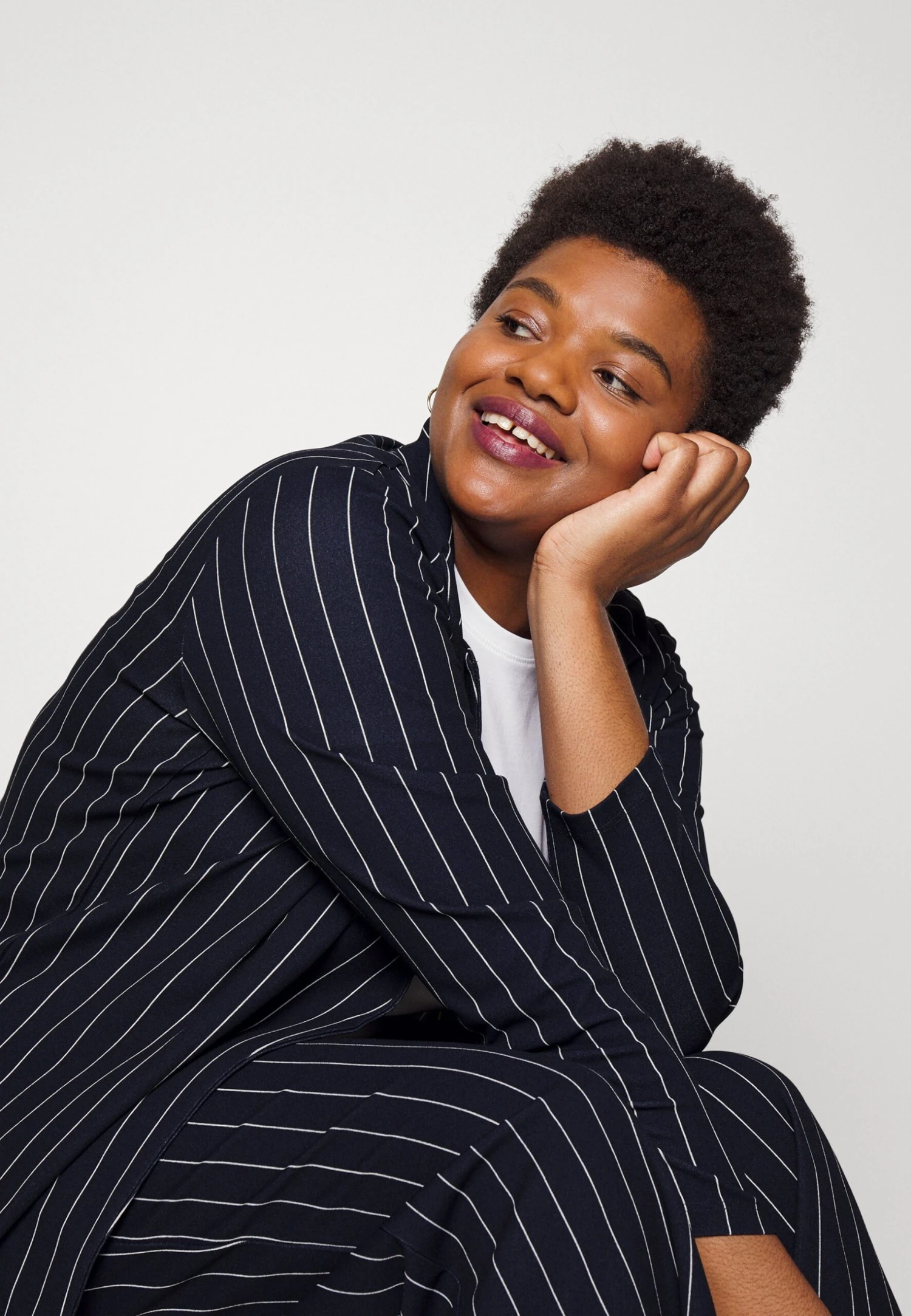 ONLY CARMAKOMA Carsania- Blazer - Night Sky Stripes/Cloud Dancer 4 ONLY CARMAKOMA Carsania- Blazer - Night Sky Stripes/Cloud Dancer - Image 4