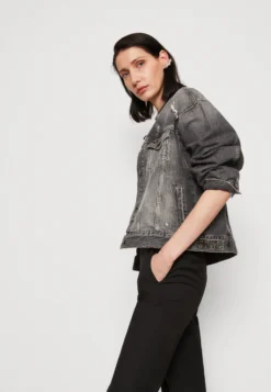 Armani Exchange Jacket - Denim Jacket - Grey Denim 9 Armani Exchange Jacket - Denim Jacket - Grey Denim -Esprid Shop f1fae1af1d894264aec6adeff02f09fe scaled