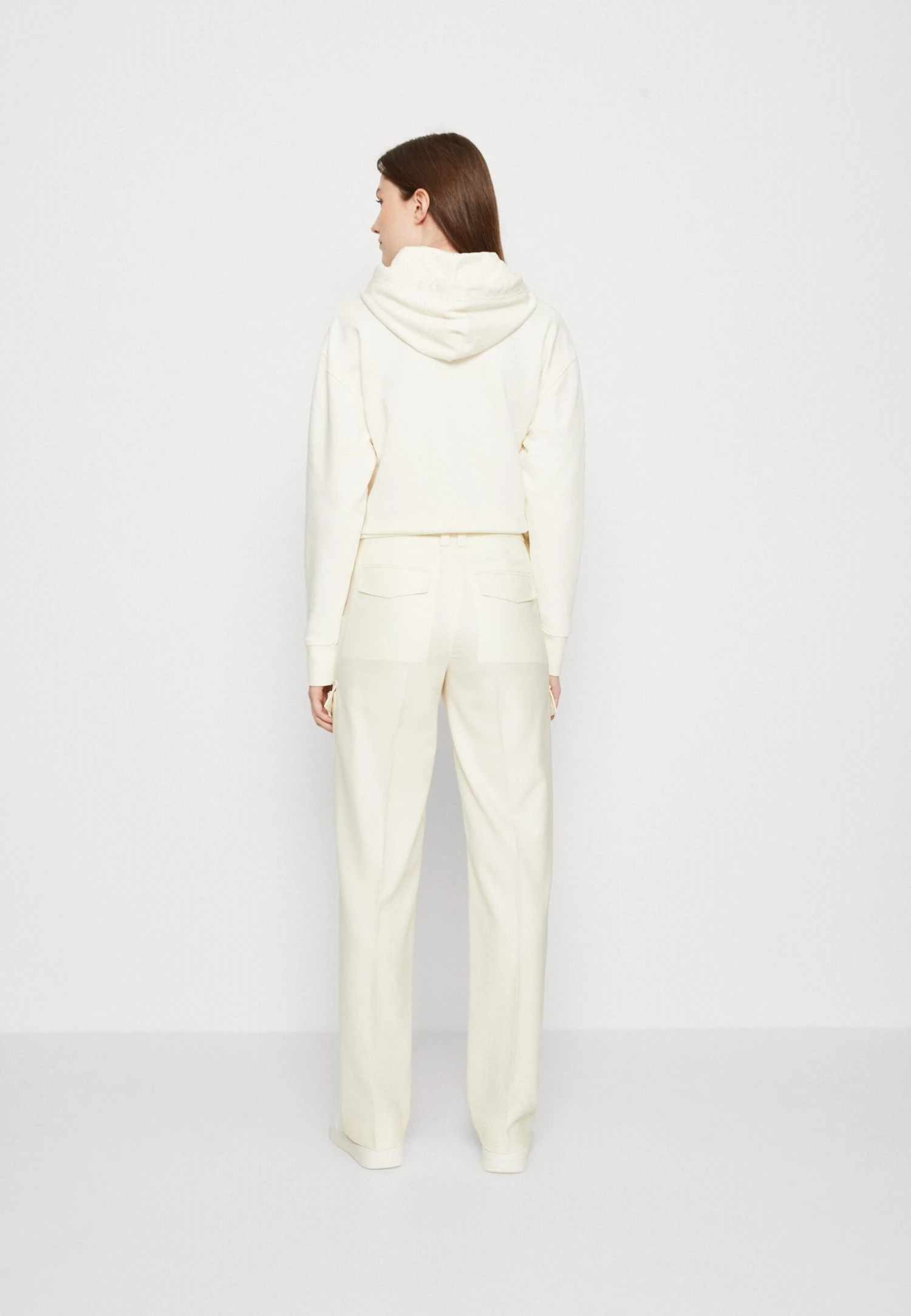 Gant Fluid Pants - Cargo Trousers - Cream 3 Gant Fluid Pants - Cargo Trousers - Cream - Image 3