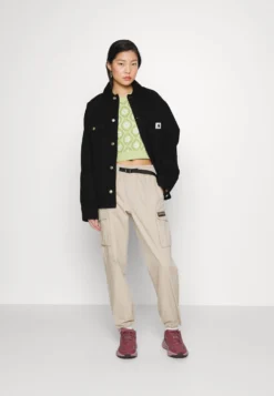 Napapijri Earth Solid - Cargo Trousers -Esprid Shop f997f103915c444fb3451a989ae68d70 scaled