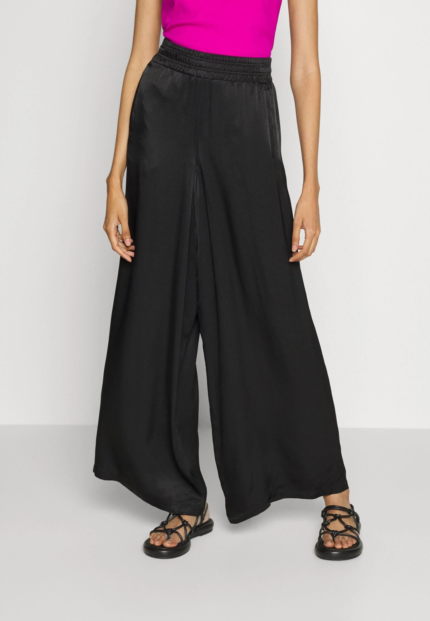 DRYKORN Ceiling - Trousers - Black 1 DRYKORN Ceiling - Trousers - Black