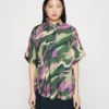 Monki Button-Down Blouse - Green